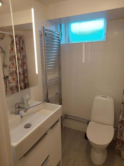 Laegenhet Pa Landet Naera Stan Apartman Jonsered Kültér fotó